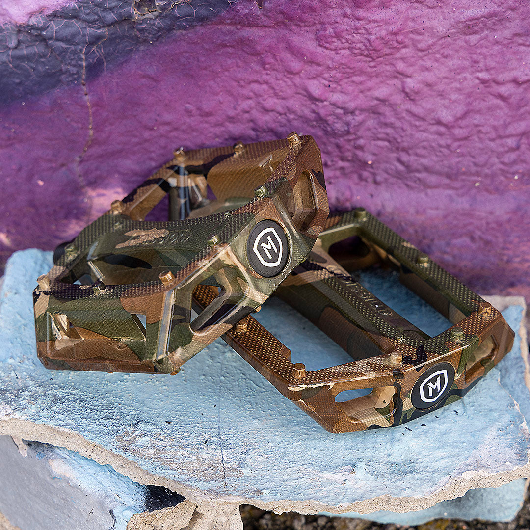 Camo Bike Pedals DMR Vault Special Edition Flat Pedal In Liquid